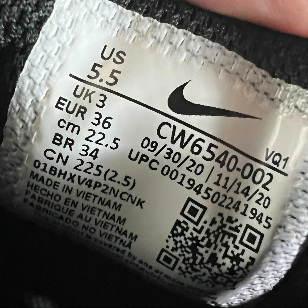 Nike Court Legacy Slip On Sneakers Black White Swoosh Logo Casual Women's 5.5‎ - Picture 8 of 8